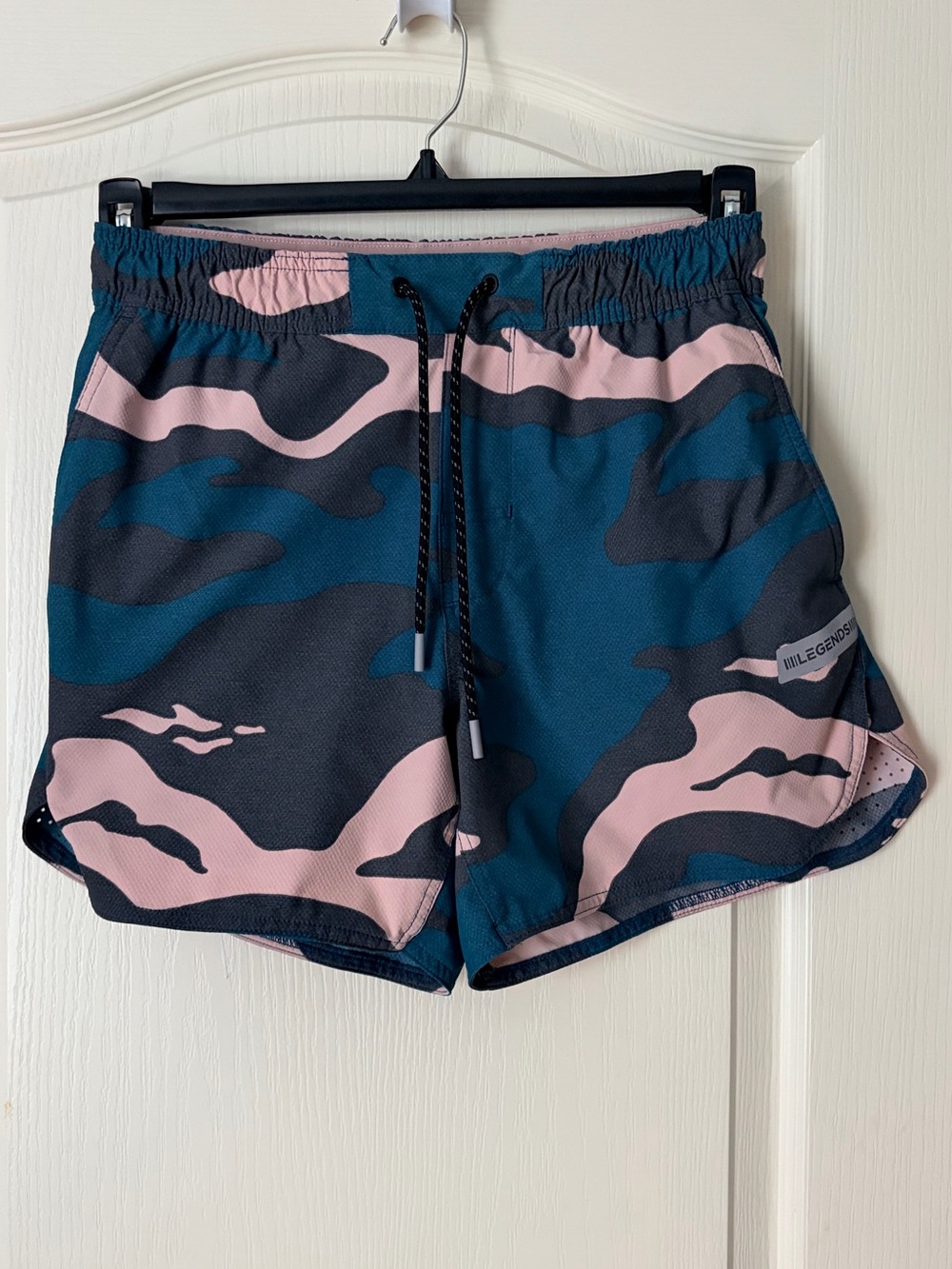 Legends Men's Camo Luka 5” Lined Athletic  Shorts, size small